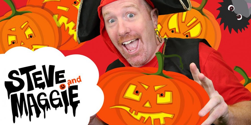 Steve and Maggie - Halloween Party in Spooky Haunted Castle
